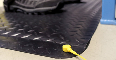 How to Use Anti-Static Mats to Reduce Shocks
